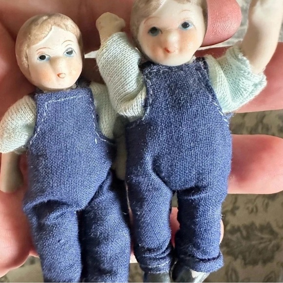 Vintage Collectible Bisque Dolls Mother
Father and Sons - Picture 10 of 10